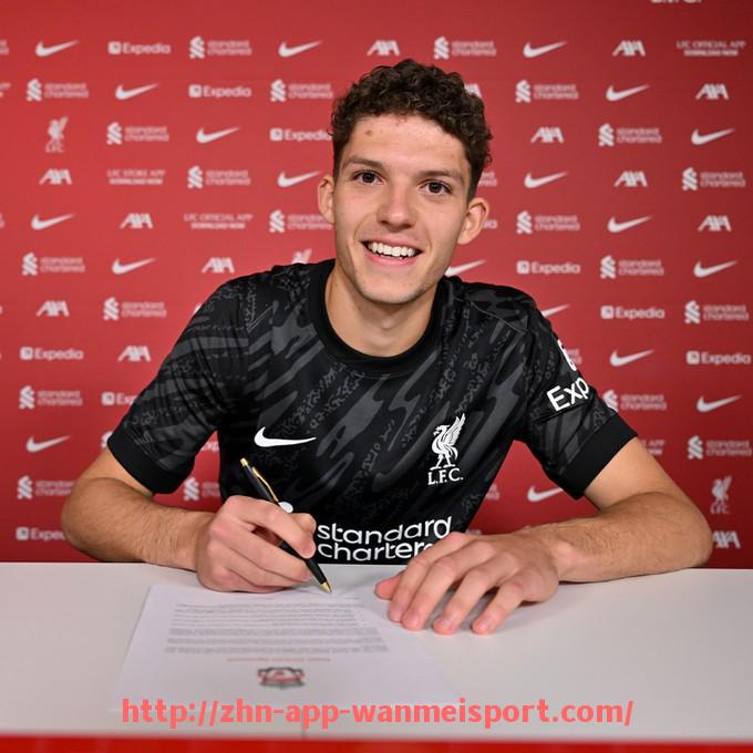 完美体育官方入口-世俱杯历史主裁判判罚尺度与趋势变化研究